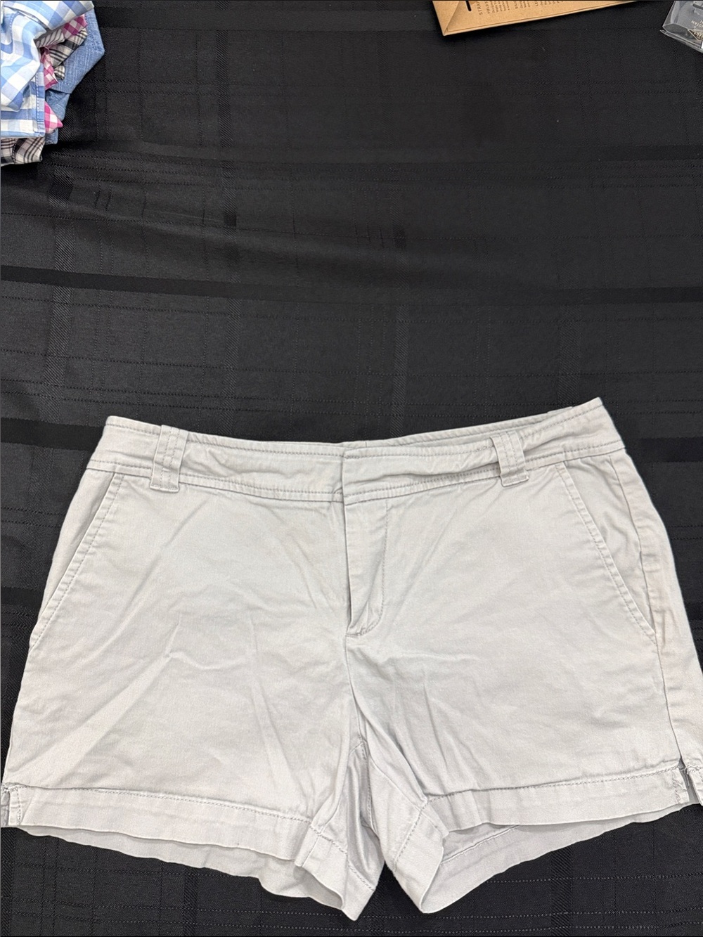 New York & Company Cream Women's Casual Shorts